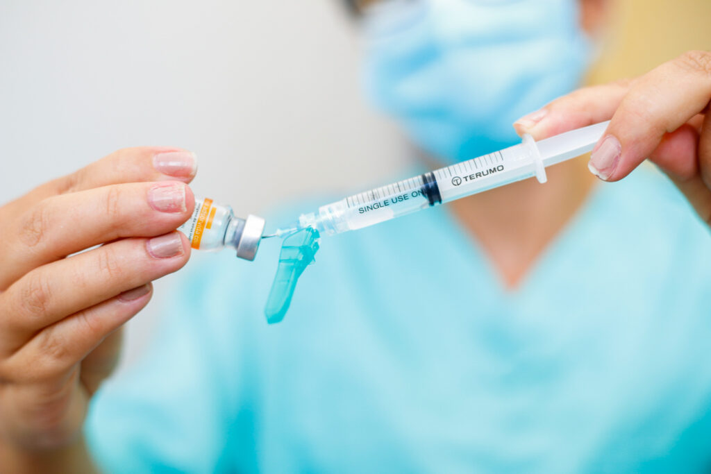 Vacinação: sem previsão para a quarta dose contra a Covid-19